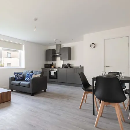 Modern 1 Bed In With Parking *