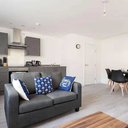 Modern 1 Bed In With Parking * Bradford (West Yorkshire)